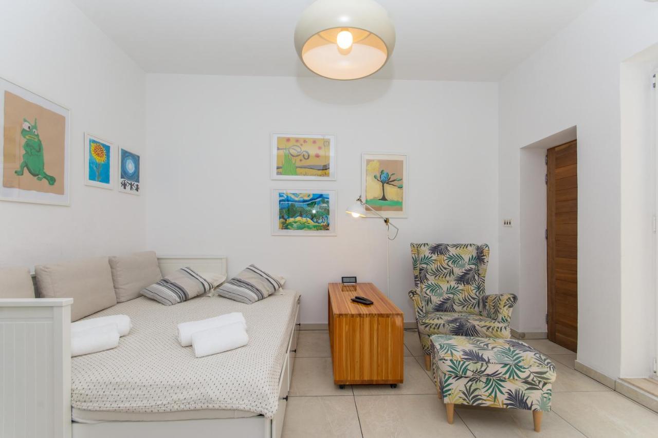 Appartamento Bura Studio Apartman Ragusa Esterno foto