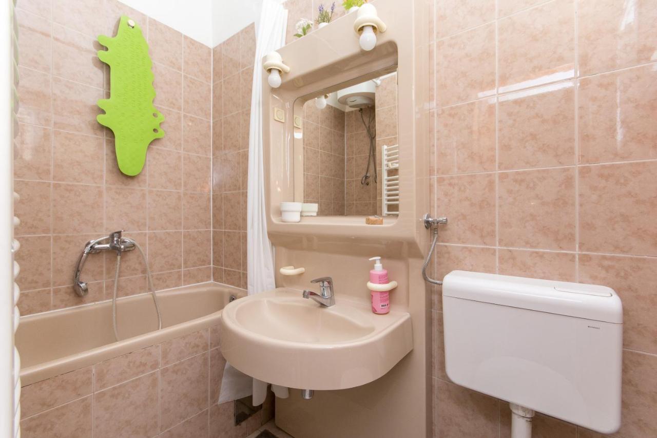 Appartamento Bura Studio Apartman Ragusa Esterno foto
